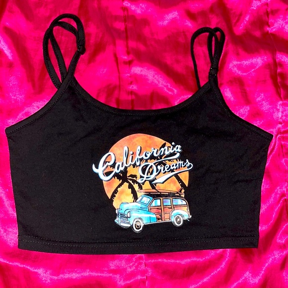 Forever 21 Tops - Forever 21 California Crop Top 🧡